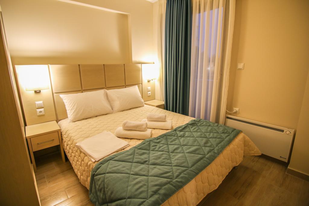 Ofrynio Deluxe Apartments Ofrínion Eksteriør billede