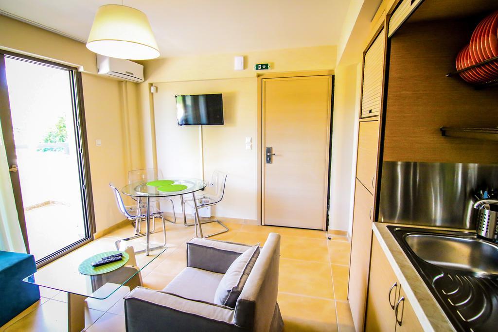 Ofrynio Deluxe Apartments Ofrínion Eksteriør billede